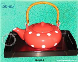 Red tea pot - Bat Trang - Viet Nam